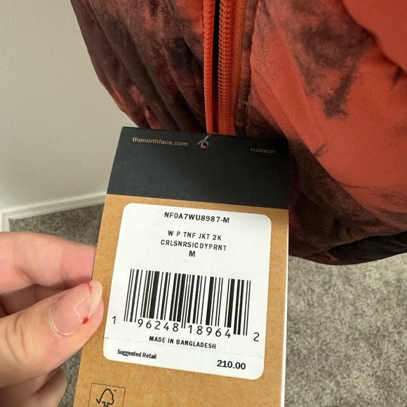 NWT The North Face puffer - Picture 3 of 8